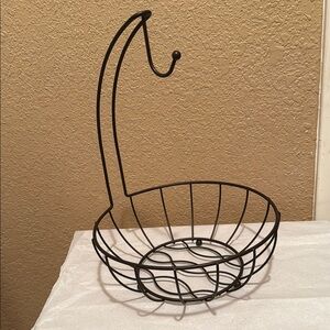 NWOT Bronze Metal Wire Fruit Basket with Hook. Extra Large. Beautiful design.
